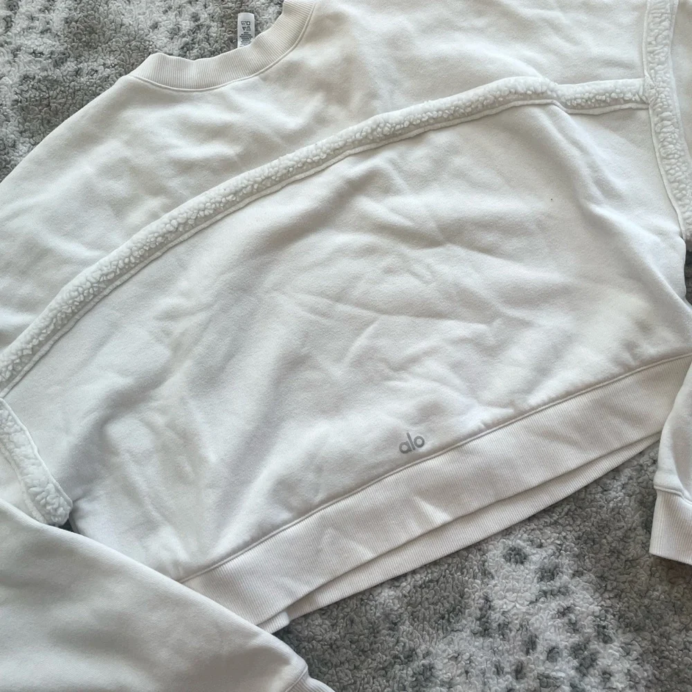 Alo yoga cropped crewneck - Picture 12 of 12